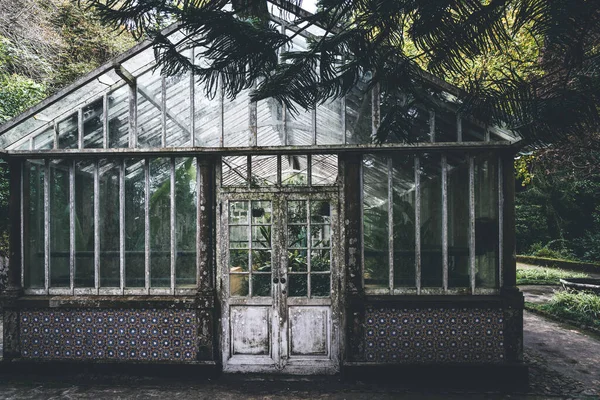 Frente Invernadero Antiguo Oxidado Aspecto Vintage Pena Park Sintra Portugal — Foto de Stock