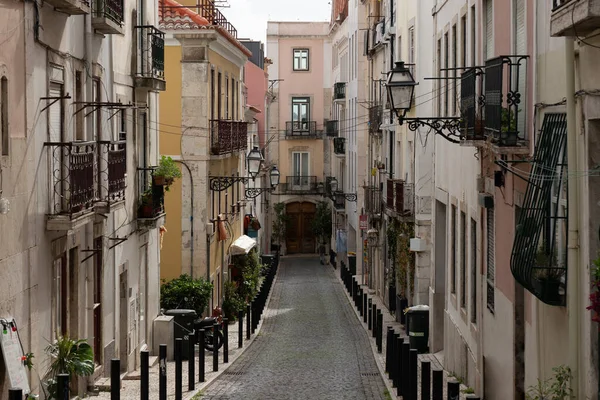 Widok Zabytkowe Budynki Mieszkalne Lizbonie Portugalia Dzielnica Maurów Znana Również — Zdjęcie stockowe
