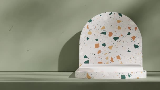 空白のモックアップグリーンブラウンテラッツォ表彰台のシームレスなループシャドーアニメーションの3Dビデオレンダリングの緑色の壁 — ストック動画