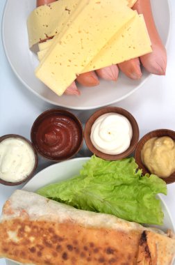 fotoğraf shawarma - malzemeli sosisli sandviç