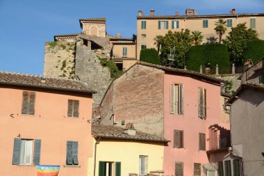 Fontana Maggiore Ortaçağ sukemeri Perugia şehrinde bulunan bir ortaçağ su kemeridir. Bugün çok güzel bir yerleşim yeri oldu..