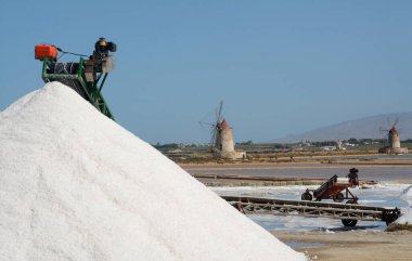 The Natural Reserve oriented islands of the Stagnone di Marsala is a protected natural area located in the municipality of Marsala, in the free municipal consortium of Trapani.
