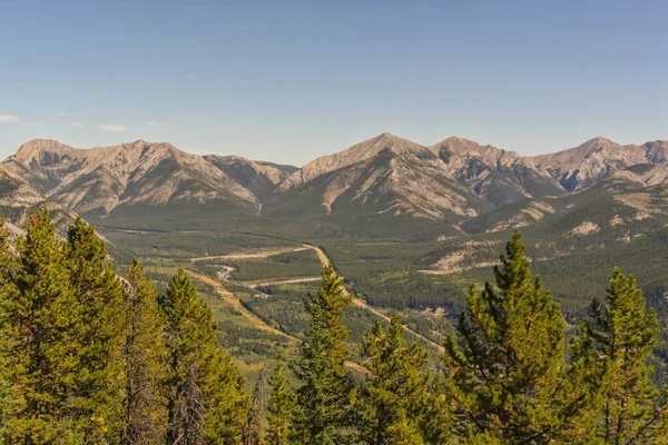 Mountain Range Landscape Canadian Rocky Mountains Including Midnight Peak Center — Stock Photo, Image