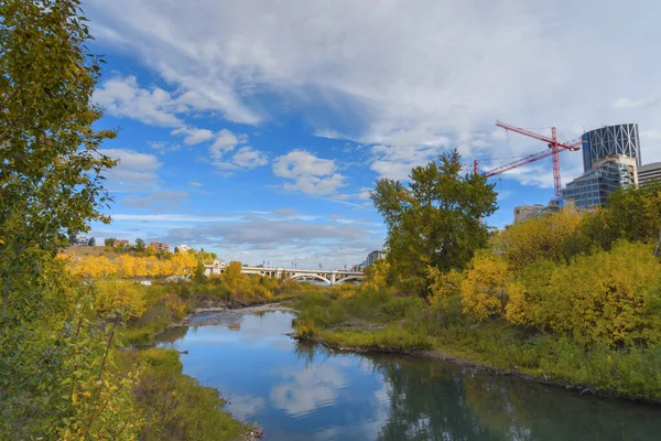 Landscape Prince Island Park Center Street Bridge Background Downtown Calgary — Stock Photo, Image