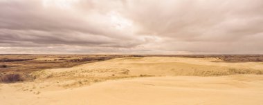 Büyük Sandhills Ekolojik Rezervi, Saskatchewan, Kanada üzerinde Panoramik Manzara Dramatik Gökyüzü