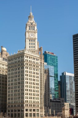 Chicago şehir merkezindeki çeşitli binaların mimarisi ve detayları..