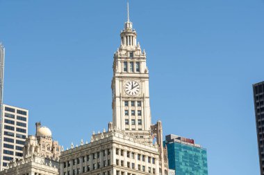 Chicago şehir merkezindeki çeşitli binaların mimarisi ve detayları..
