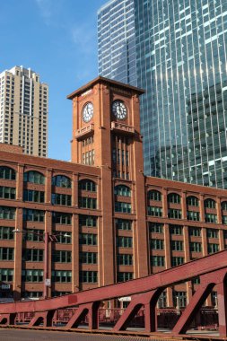 Chicago, Illinois - 6 Nisan 2025: Tarihi Reid Murdoch Binası, 1914 'te Chicago, Illinois, ABD' de inşa edildi..