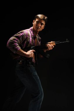 Seksi çocuk fotoğraf için poz veriyor..