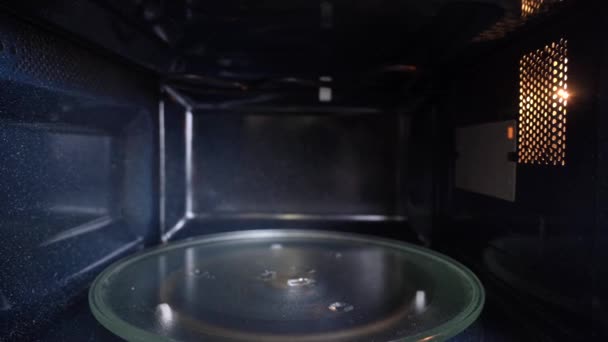 Moving Empty Microwave — Stok video