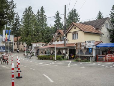 Geoagiu Bai, Romanya - 17 Temmuz 2025: Romanya 'nın Hunedoara ilindeki Geoagiu Bai turizm merkezinden görüntü