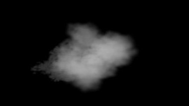 Beyaz yavaş hareket eden sisli sis ya da kara arka planda duman bulutu. 4k çözünürlüğü.