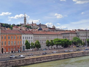 Macaristan 'da Budapeşte' ye bir gezi, harika anıtlarla dolu güzel bir şehir, en iyi fotoğraf..