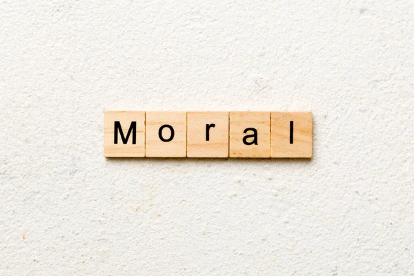 Moralne Słowo Zapisane Drewnianym Bloku Tekst Moralny Stole Pojęcie — Zdjęcie stockowe