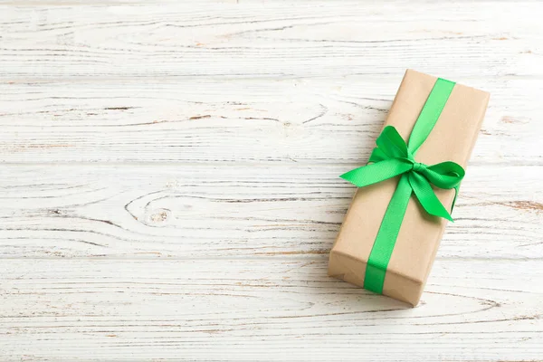 Csomagolt Karácsonyi Vagy Más Ünnep Kézzel Készített Ajándék Kézműves Papír — Stock Fotó