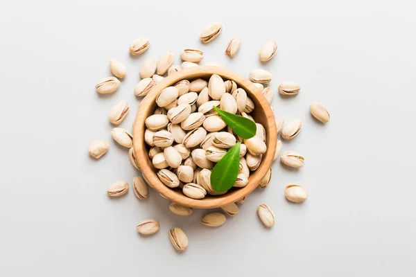 Fresh Healthy Pistachios Bowl Colored Table Background Top View Healthy — Stock Photo, Image
