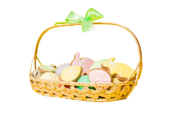 Coloridas Galletas Pascua Cesta Con Huevos Pascua Multicolores Aislados Sobre — Foto de Stock