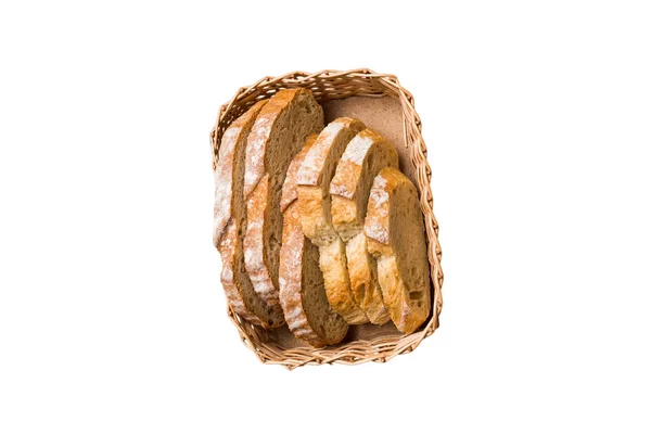 Świeżo Upieczone Kromki Chleba Koszyku Odizolowanym Białym Tle Widok Góry — Zdjęcie stockowe