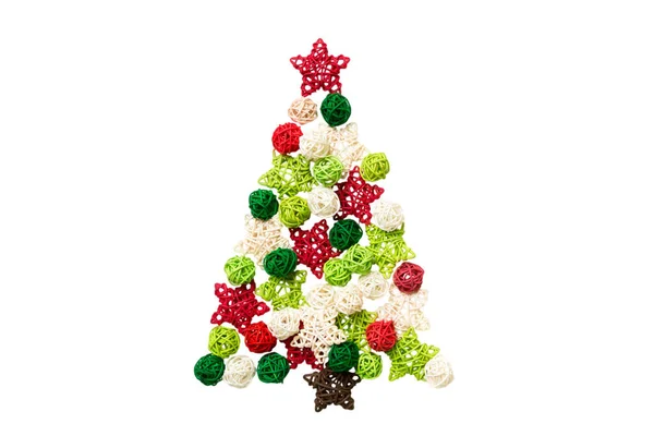 Μεμονωμένο Χριστουγεννιάτικο Δέντρο Φτιαγμένο Από Χρωματιστή Χειροποίητη Διακόσμηση Μπάλας Χρωματιστό — Φωτογραφία Αρχείου