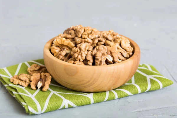 Fresh Healthy Walnuts Bowl Colored Table Background Top View Healthy — Stockfoto