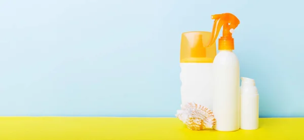 Beach Accessories Moisturiser Sunscreen Suntan Lotion Bottle Uvb Skincare Protection —  Fotos de Stock