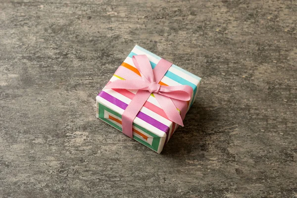 Wrapped Christmas Other Holiday Handmade Gift Box Color Paper Ribbon — Stockfoto