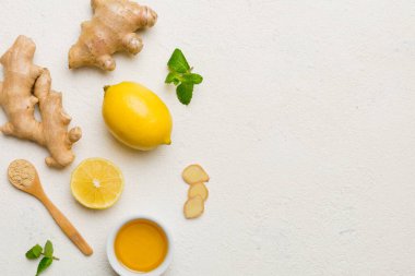 Doğal soğuk algınlığı ve grip ilaçları. Bağışıklık uyarımı ve virüs koruması için doğal malzemeler. Üst görünüm düzlüğü.