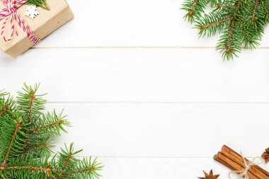 Noel arka plan kopya alanı, üstten görünüm ile. tatil kavramı üzerinde ahşap masa tasarımı için.
