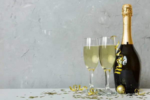 Champagne Bottle Confetti Glasses Christmas Decor Colored Holiday Background Flat Imagine de stoc