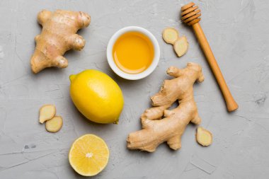 Doğal soğuk algınlığı ve grip ilaçları. Bağışıklık uyarımı ve virüs koruması için doğal malzemeler. Üst görünüm düzlüğü.