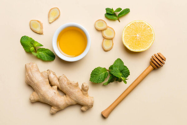 Натуральные средства от простуды и гриппа. Натуральные ингредиенты для стимуляции иммунитета и защиты от вирусов. вид сверху плоский лежал.