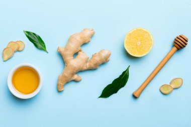 Doğal soğuk algınlığı ve grip ilaçları. Bağışıklık uyarımı ve virüs koruması için doğal malzemeler. Üst görünüm düzlüğü.