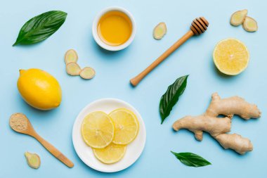 Doğal soğuk algınlığı ve grip ilaçları. Bağışıklık uyarımı ve virüs koruması için doğal malzemeler. Üst görünüm düzlüğü.