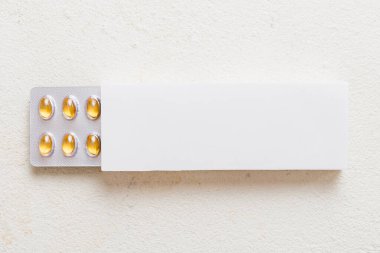 Boş Beyaz Ürün Paket Model Kutusu. Omega kabarcıklı üst görüşlü boş ilaç kutusunu aç.