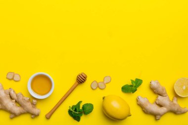 Doğal soğuk algınlığı ve grip ilaçları. Bağışıklık uyarımı ve virüs koruması için doğal malzemeler. Üst görünüm düzlüğü.