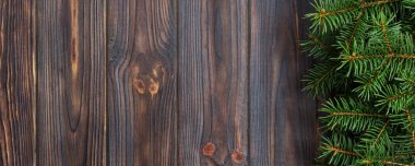 Noel köknar ağacı ahşap backgrond. Üstten görünüm reklam afiş.