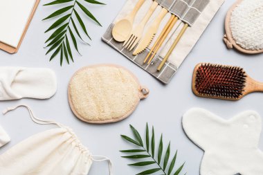 Sıfır atık. Çevre dostu günlük aksesuarlar. en üstteki görünüm.