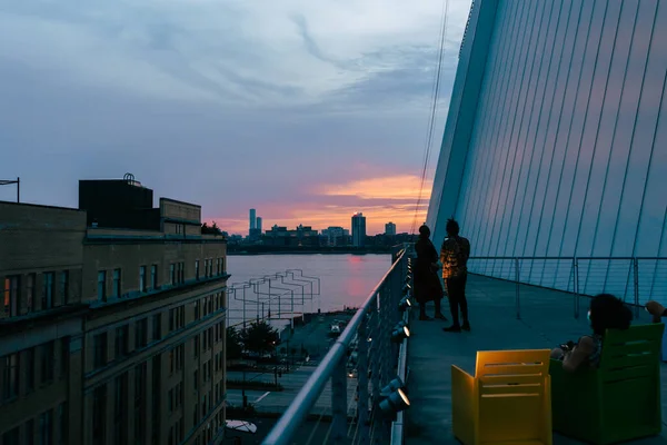 2021年9月 美国纽约 日落时分 从屋顶俯瞰纽约美丽的风景 — 图库照片