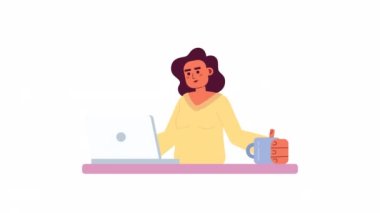 Dizüstü bilgisayarı olan animasyon kadın. Fincanlı serbest çalışan bir kadın programcı. Beyaz arkaplanda alfa kanal şeffaflığıyla düz karakter animasyonu. Web tasarımı için renkli çizgi film biçimi 4K video görüntüleri