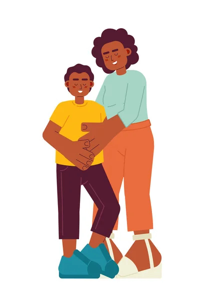 アフリカ系アメリカ人のママが子供の半平らな色のベクターの文字を抱きしめます 子供との親の絆 白い体に適した全身の人間 Webグラフィックデザインのためのシンプルな漫画スポットイラスト — ストックベクタ