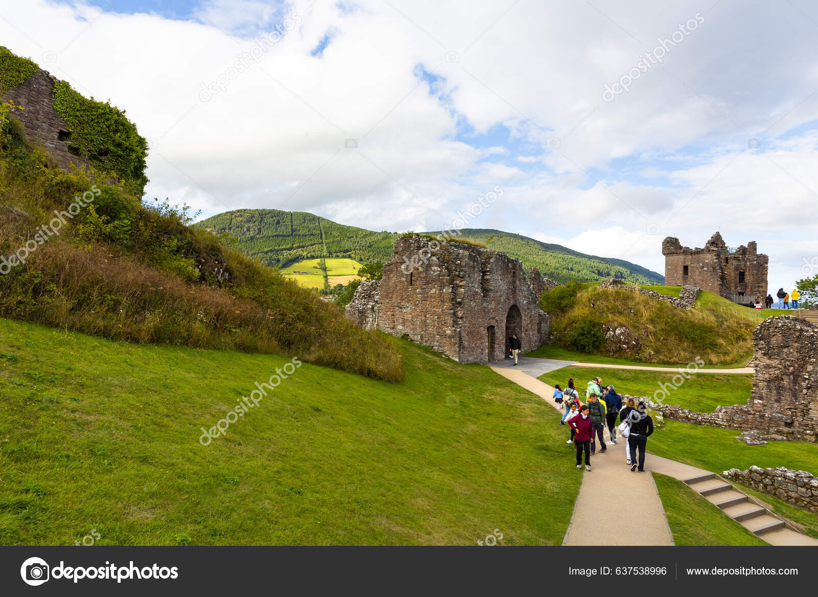 Drumnadrochit Scotland 2022 August Ruins Urquhart Castle Loch Ness ...