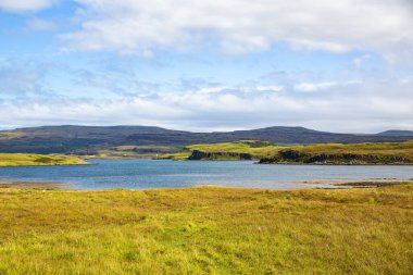 Breathtaking scenery as you travel the streets of the Isle of Skye, Scotland