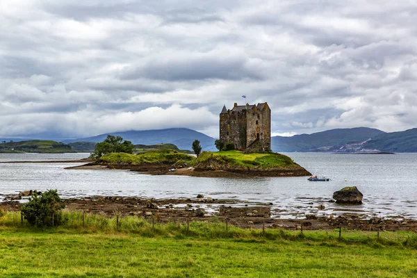 Stalker Castle Wieża Małej Wyspie Loch Laich Wlocie Loch Linne — Zdjęcie stockowe