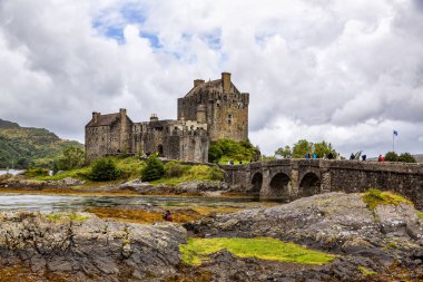 İskoçya 'daki Eilean Donan Kalesi' nin güzel manzarası