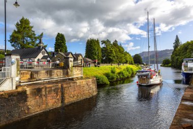 İskoçya 'daki ünlü Loch Ness.