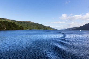 İskoçya 'daki ünlü Loch Ness.