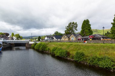İskoçya 'daki ünlü Loch Ness.