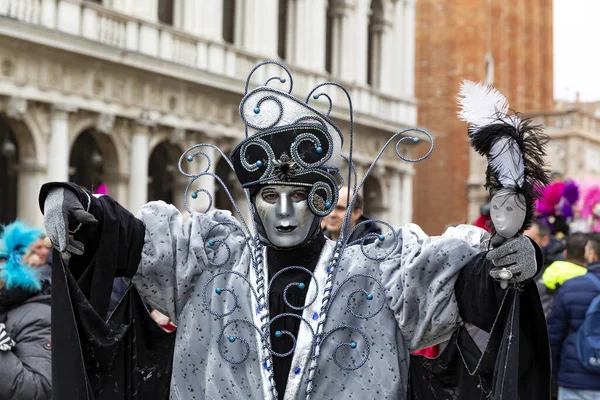 Talya Daki Venedik Karnavalında Güzel Kadın Maskeleri — Stok fotoğraf