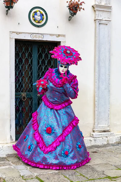 Прекрасна Дама Маски Під Час Венеціанського Карнавалу Італія — стокове фото