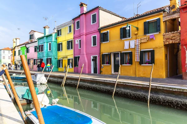Imagem Impressionante Ilha Burano Dia Brilhante Itália — Fotografia de Stock
